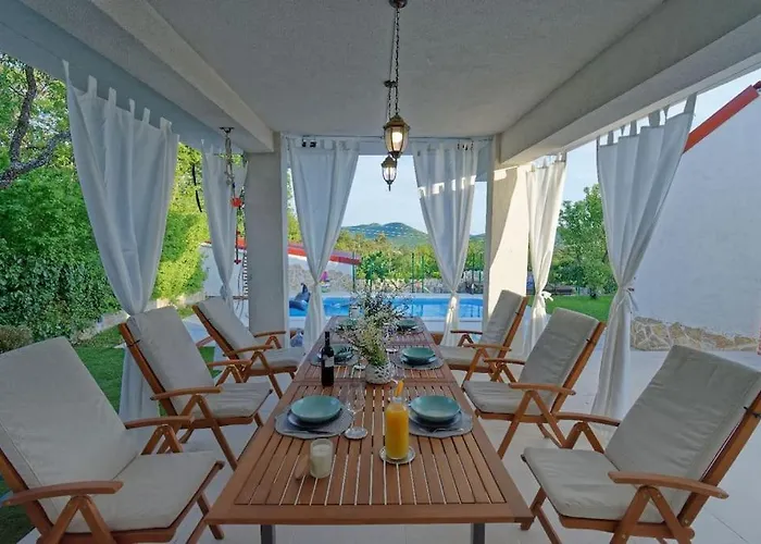Apartment Unique Retreat - Harmony With Private Pool
