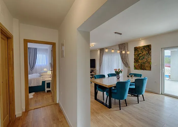 アパート Unique Retreat - Harmony With Private Pool Neorić