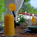 Apartamento Unique Retreat - Harmony With Private Pool