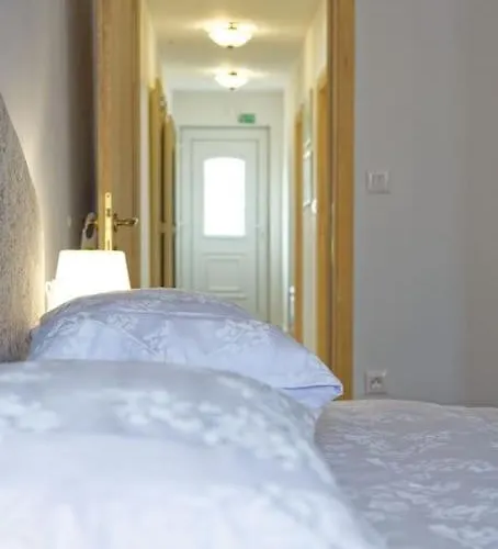 Apartamento Unique Retreat - Harmony With Private Pool Neoric