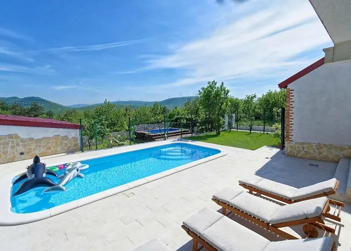 Unique Retreat - Harmony With Private Pool *